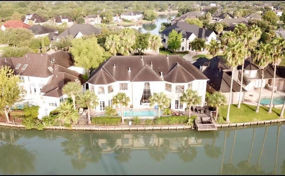 Photo - 27 Swan Isle Blvd