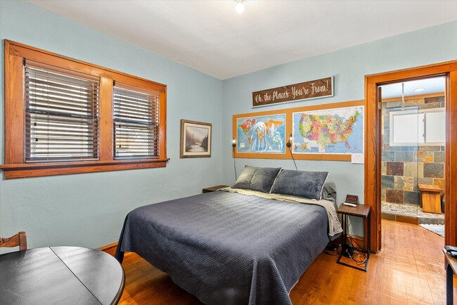 Photo - 1830 N 56th St