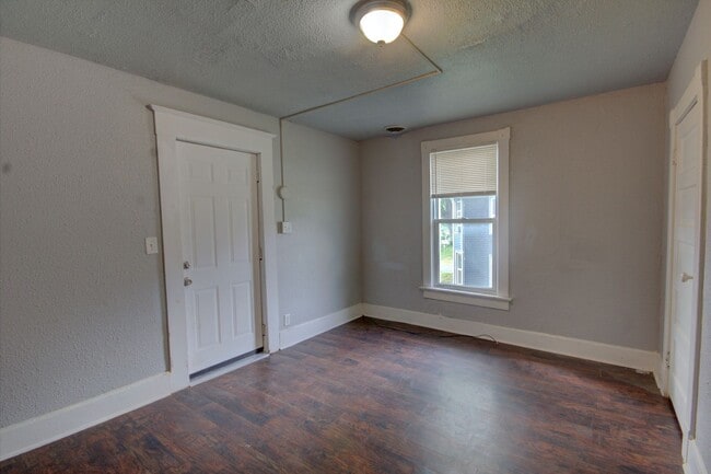 Photo - 2 bedroom with bonus space Unit 1320 1/2