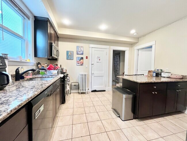 Photo - 58 Atkins St Unidad 1