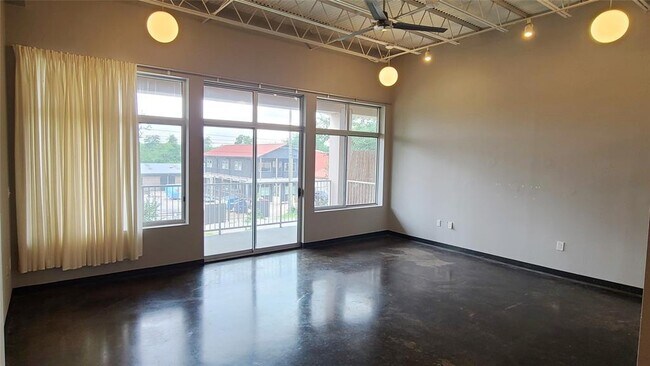 Photo - 2401 E 6th St Unit 6094