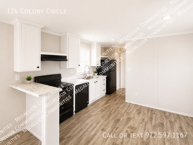 Photo - 124 Colony Cir