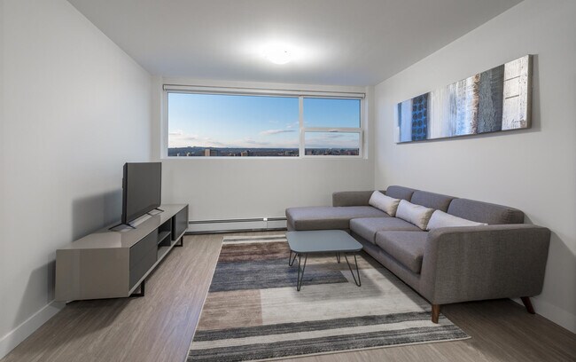 Photo - 5633-5633 Fenwick St Unit 401