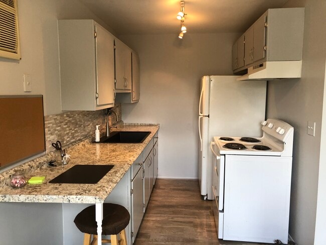 16138 Beatrice Ave Unit 6
