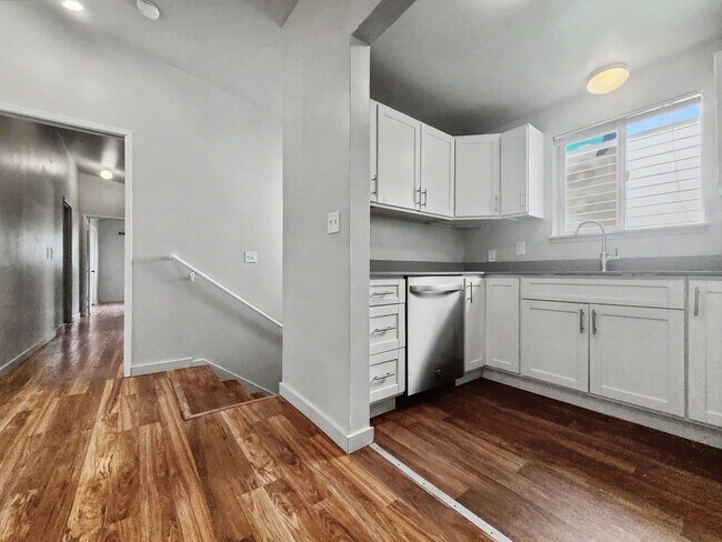 Photo - 3213 21st Ave W Unit Apt. 3