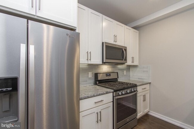 Photo - 613 S 7th St Unit 2R