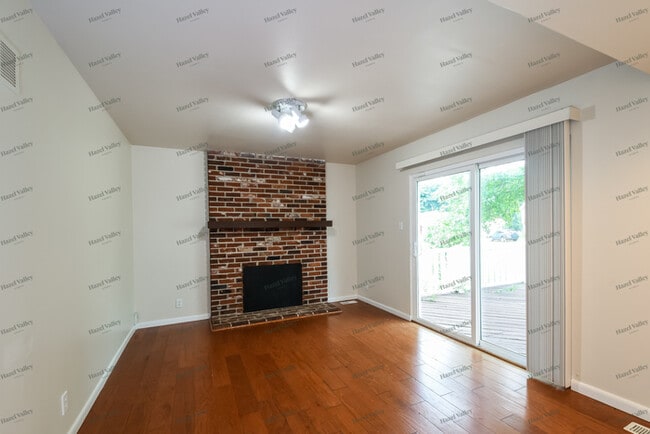 Photo - 1036 Treeline Ct