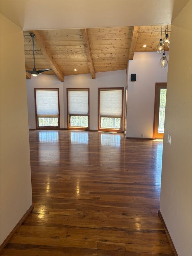 Photo - Unfurnished, 1-year long-term rental, Procure Only