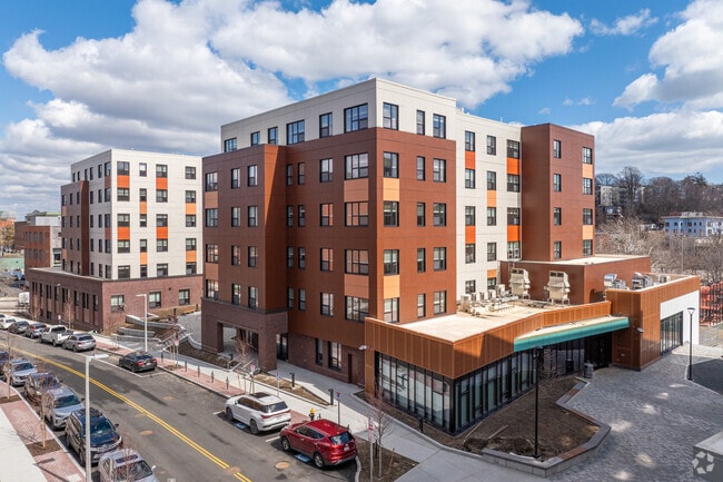 Primary - 2 and 6 Lamartine