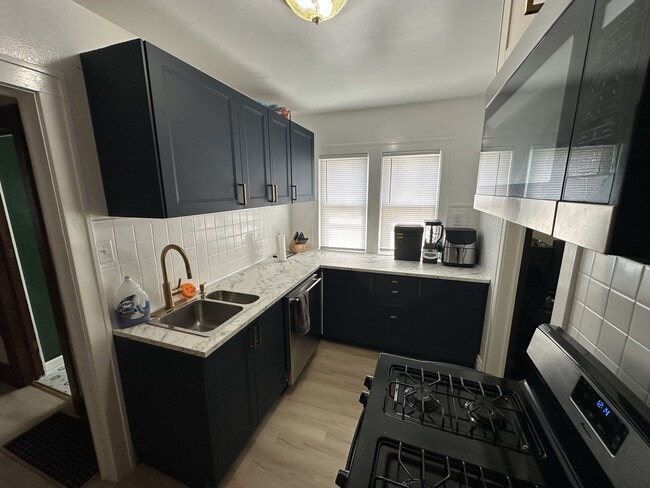Kitchen - 3839 24th Ave S Unit 3839 24th Ave S