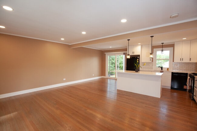 Photo - 9012 89th St