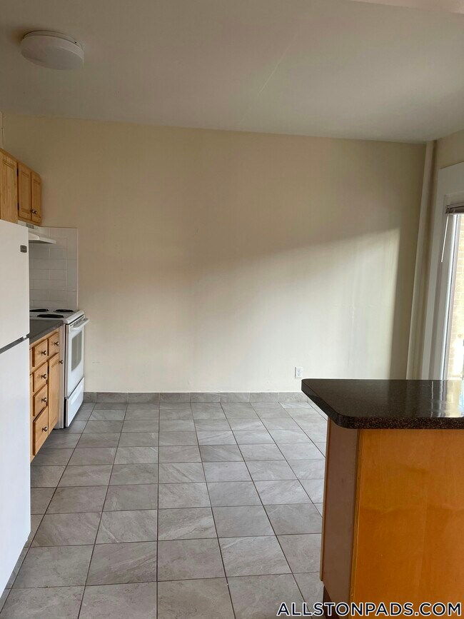 Photo - 1137 Commonwealth Ave Unit 1