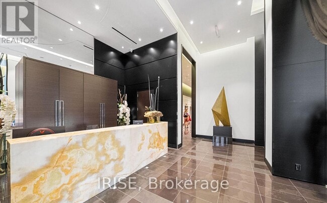 Photo - 32 Davenport Rd Unit 1807