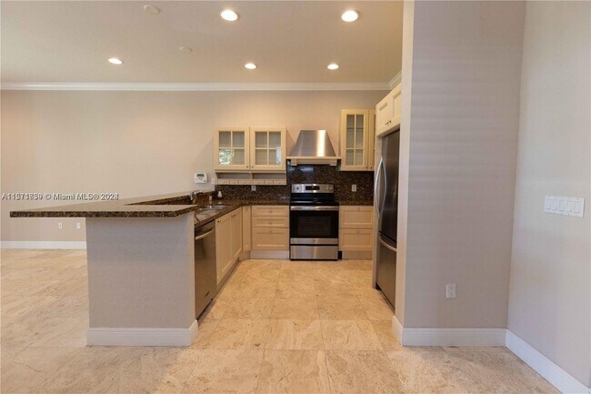Photo - 210 SW 9th St