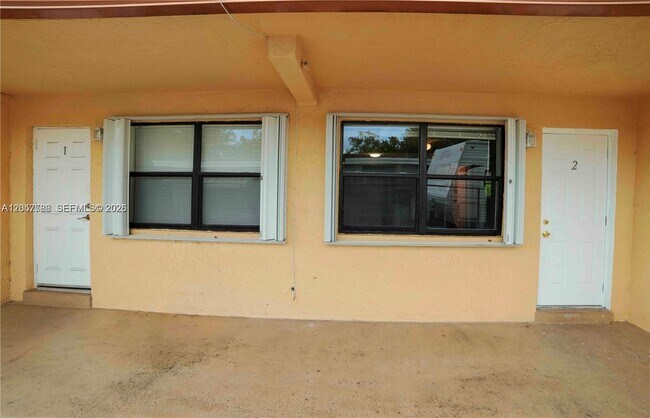 817 NW 12th Ave Unidad 1