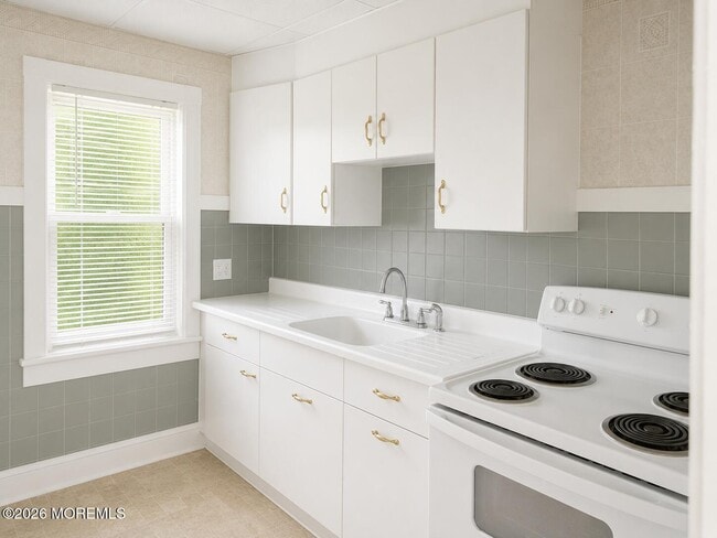 207 Howard St Unit 2