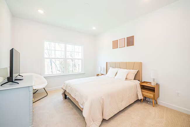 Photo - 11610 Glenn Dale Blvd