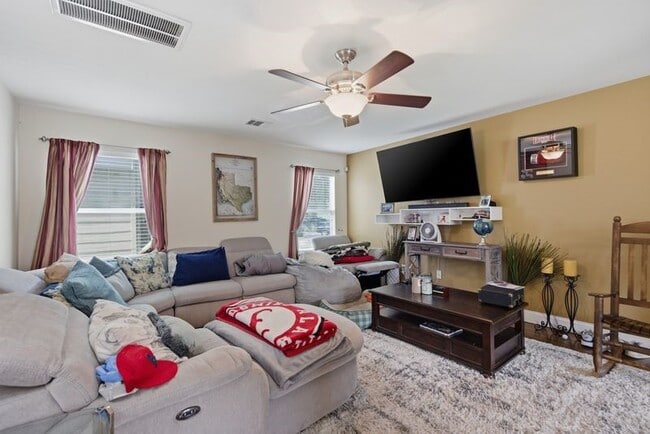 Photo - 11521 Autumn Ash Dr