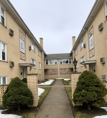 Building Photo - 7845 W Lawrence Ave Unit 11