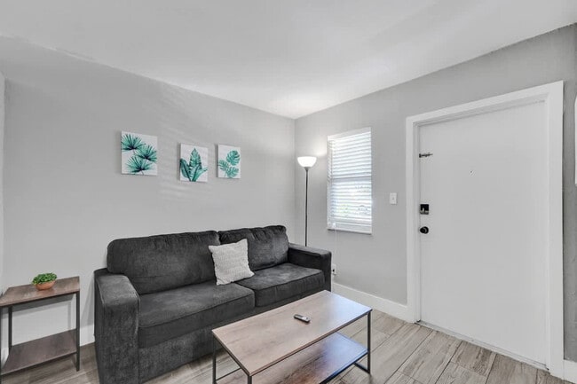Building Photo - 50 Davie Blvd Unit SI FL1-ID1503988P