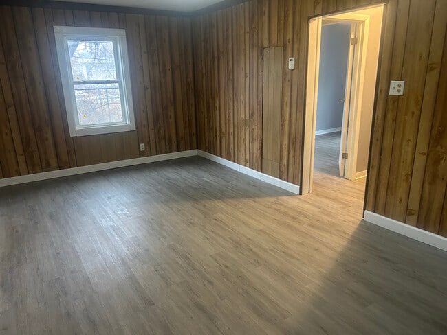 Photo - 4722 Pine Ave