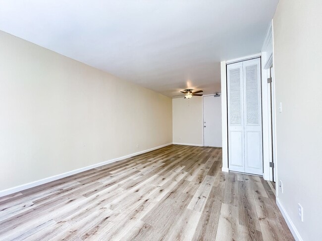 Photo - 1600 Wilikina Dr Unit B407