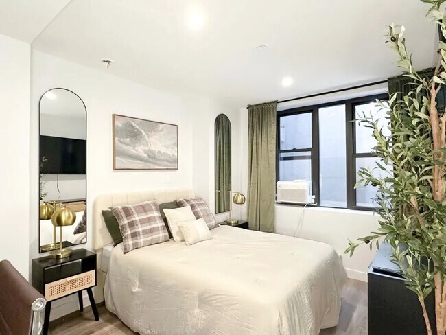 Photo - Furnished room/NOT APARTMENT Unit 1