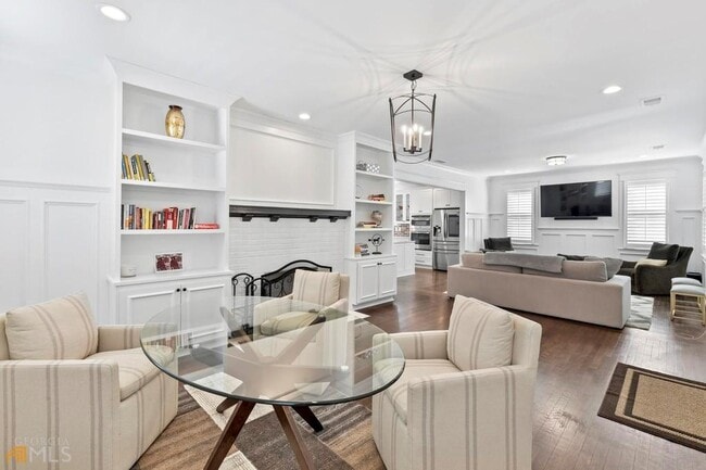 Living and dining rooms - 854 Moreland Ave SE