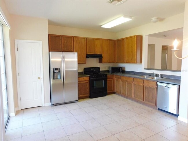 Photo - 6624 Waterton Dr