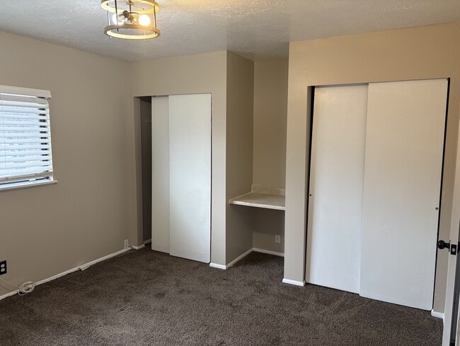 Photo - 195 S Fort Ln