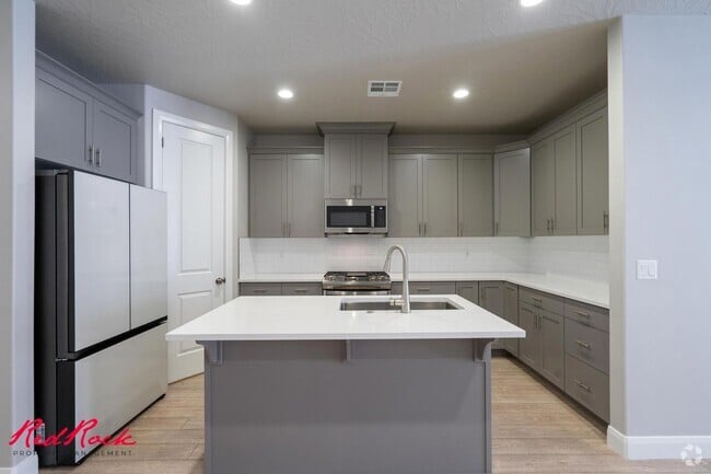 Building Photo - Welcome to Your Modern Oasis! Rental