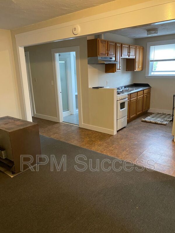 Photo - 685 Cottage St Condo Unit 3