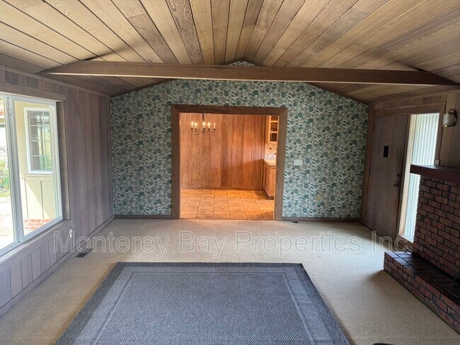 Photo - 711 Riverview Dr