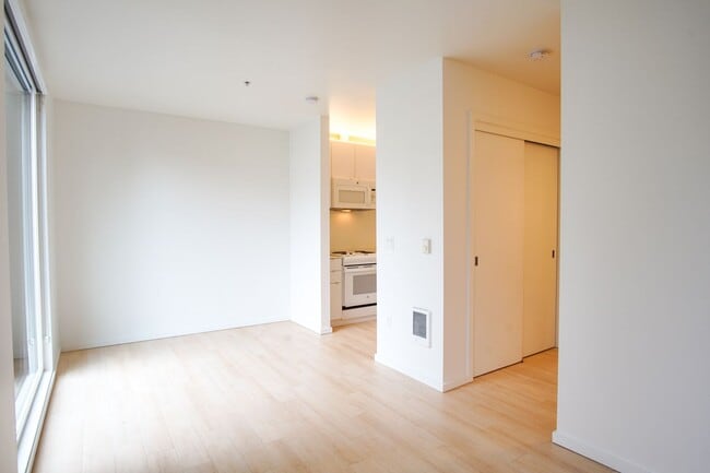 Photo - Check Out These Specials! Buckman 2nd Floor Urban 1 Bdr with D/W & Washer/Dryer! Unit 203