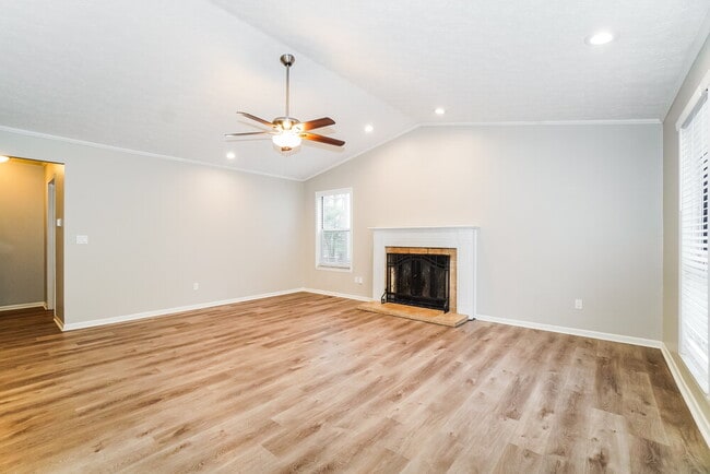 Photo - 3708 Fox Hunt Trail