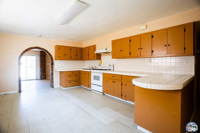 Building Photo - 931 Emerson Ave Rental