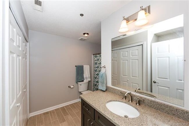 Photo - 525 Olmsted Park Plz Unit R