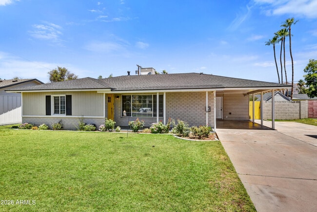 Photo - 4652 E Vernon Ave
