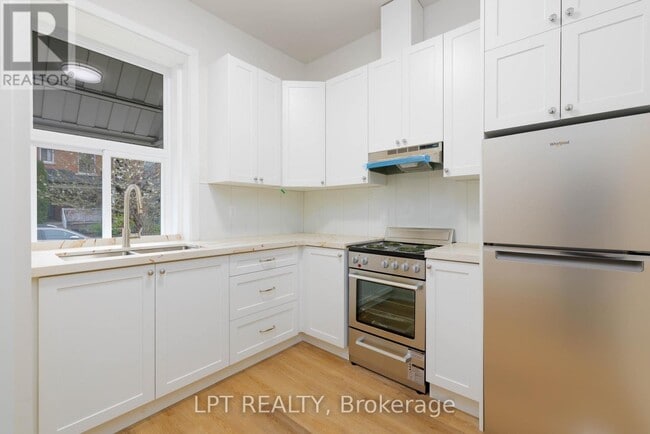 Photo - 627 Crawford St Unit B