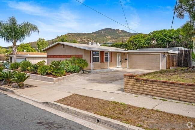 Building Photo - 8058 Tommy Dr Rental
