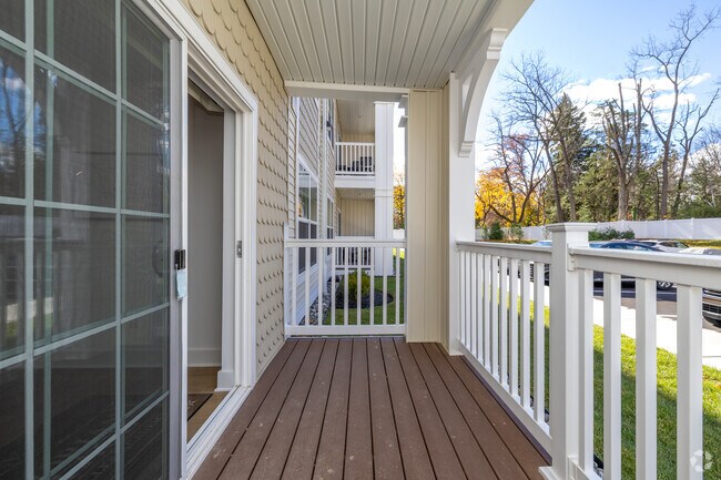 2BD, 2BA - 1530SF - Balcony