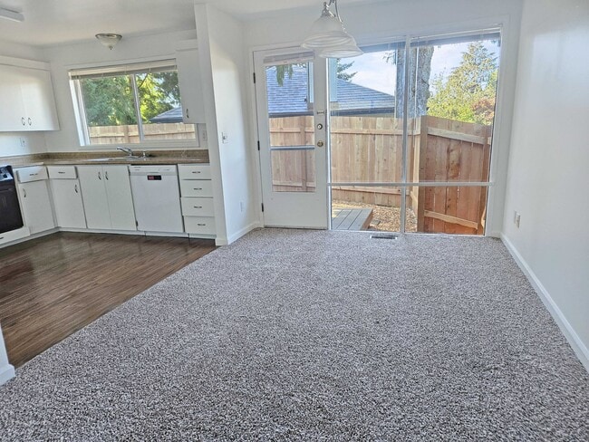 Photo - 9032 SW Monterey Pl