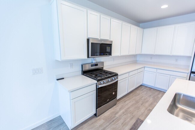 Photo - 13413 W Tether Trail