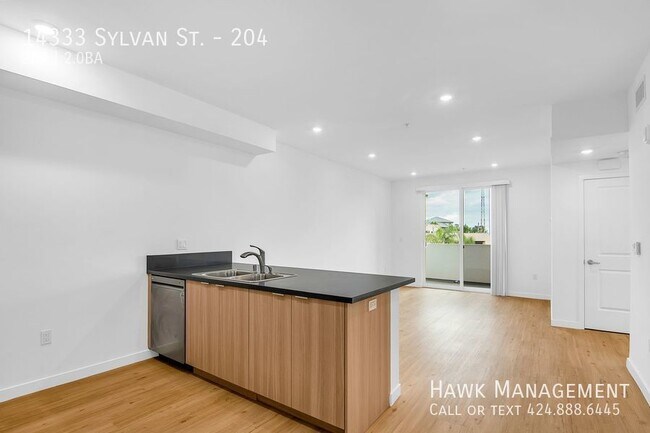 Photo - 14333 Sylvan St