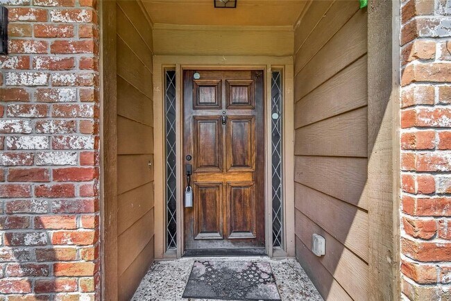 Photo - 14507 Ravenhurst Ln