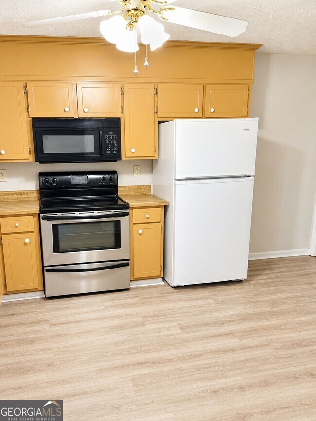 Photo - 341 Freeport Dr