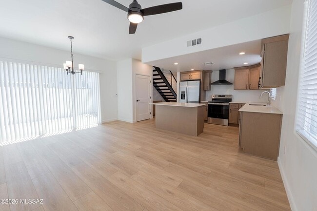 Photo - 1300 N Rook Ave