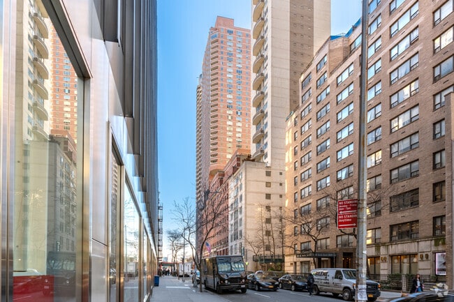 Photo - Club M at Turtle Bay