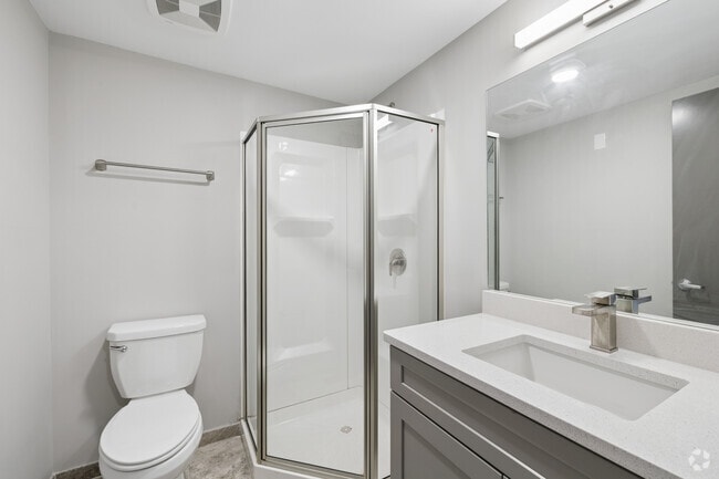 2BR, 2BA - 1,008SF - Second Bathroom