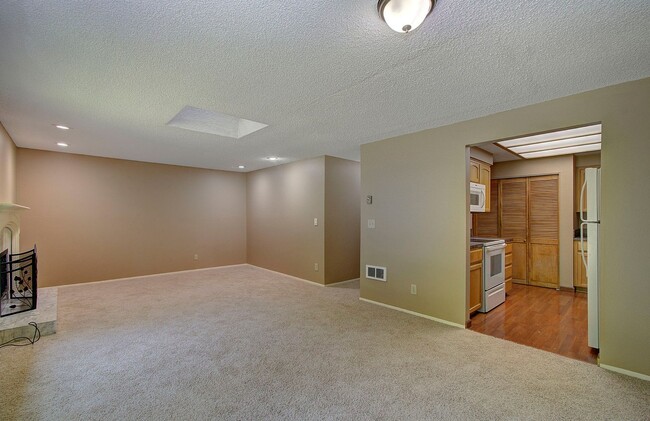 Photo - 12516 NE 5th St